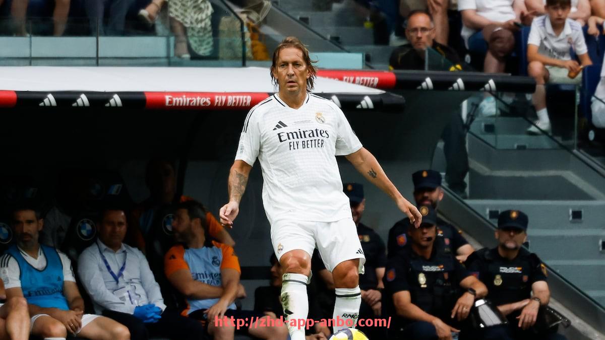 安博体育app下载-世俱杯对区域经济发展的带动作用与典型案例分析